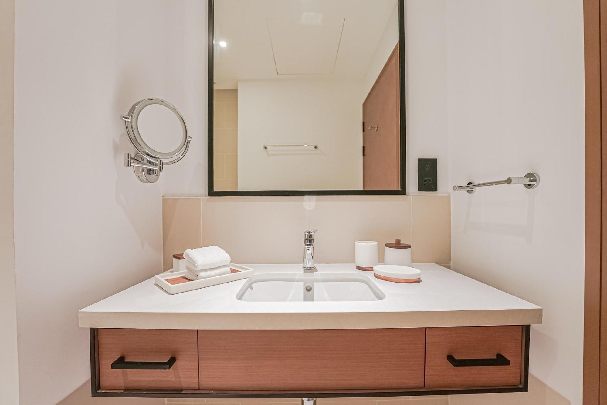 Modern 2Br High Floor Haven In Vida Dubai Marina 아파트 외부 사진